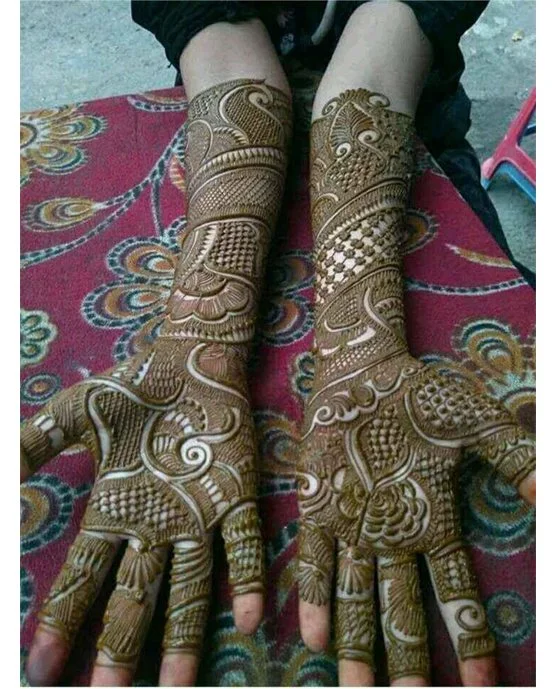 Classy Tassel Finish Using Stylish Full Hand Mehndi Design Classy Tassel Finish Using Stylish Full Hand Mehndi Design